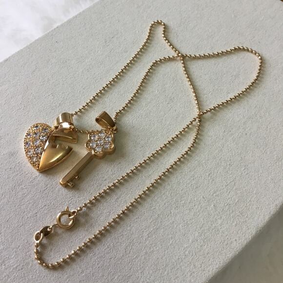 Crystal Gold Keychain w/ Heart Necklace - Picture 4 of 8